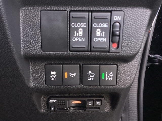ホンダ フリード＋ １．５ Ｇ ホンダセンシング H30年 (近畿) 99