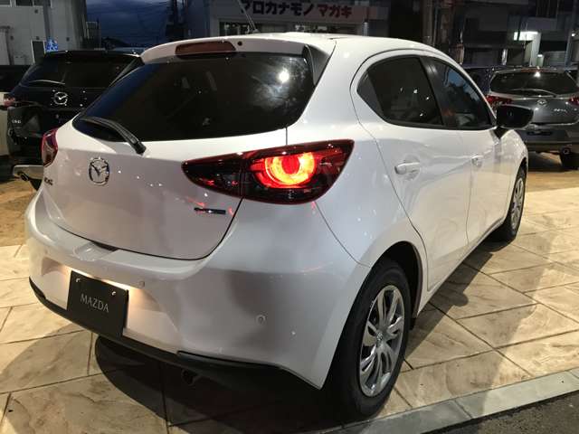 マツダ ＭＡＺＤＡ２ １．５ １５Ｃ ＩＩ R8年 (関東) 99