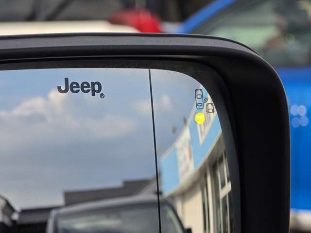ジープ レネゲード トレイルホーク ４ＷＤ R2年 (東海) 99