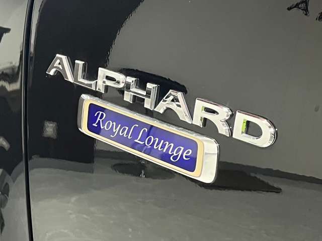 トヨタ アルファード　ハイブリッド ハイブリッド ２．５ エグゼクティブ ラウンジ ロイヤルラウンジ Ｅ－ＦＯＵＲ ４ＷＤ H29年 (関東) 99