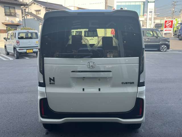 ホンダ Ｎ　ＢＯＸ カスタム ６６０ ブラック スタイル R8年 (中国) 99