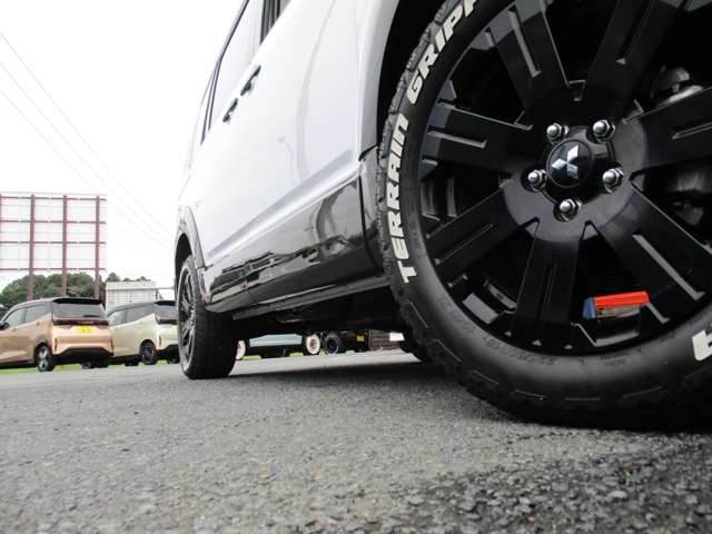 三菱 デリカ　Ｄ：５ ２．２ シャモニー 電動サイドステップ非装着車 ディーゼルターボ ４ＷＤ R7年 (関東) 99