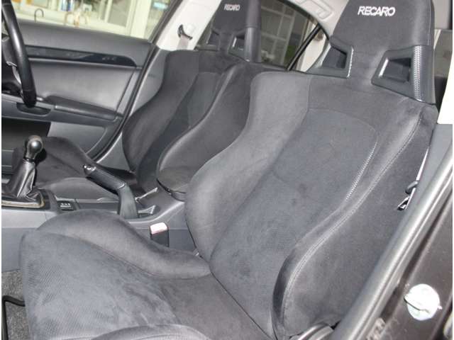 三菱 ランサー ２．０ ＧＳＲ Ｘ ４ＷＤ H24年 (関東) 99