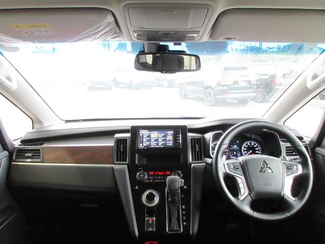 三菱 デリカ　Ｄ：５ ２．２ Ｐ ディーゼルターボ ４ＷＤ R5年 (関東) 99