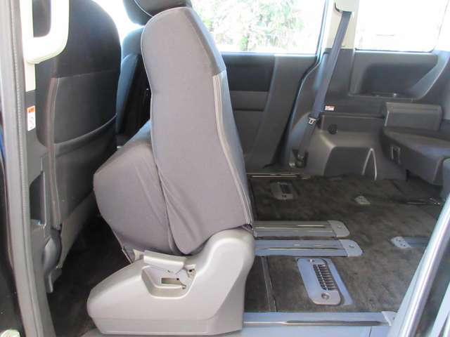 三菱 デリカ　Ｄ：５ ２．２ Ｄ パワーパッケージ ディーゼルターボ ４ＷＤ H26年 (関東) 99