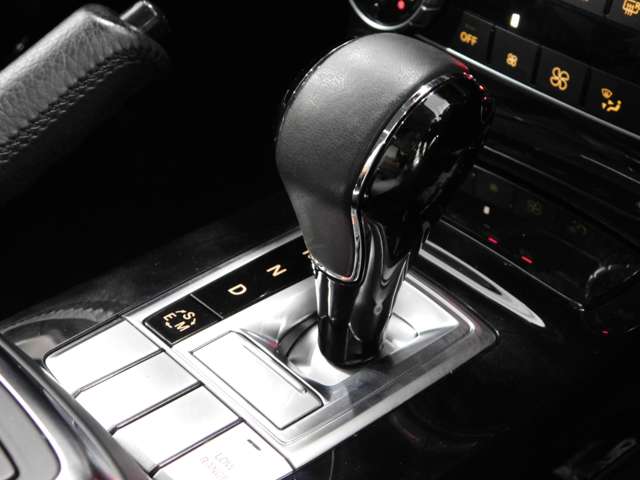 メルセデスベンツ Ｇクラス Ｇ３５０Ｄ ロング ディーゼルターボ ４ＷＤ H28年 (近畿) 99