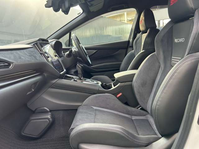 スバル レヴォーグ ２．４ ＳＴＩ スポーツシャープ ４ＷＤ R5年 (近畿) 99