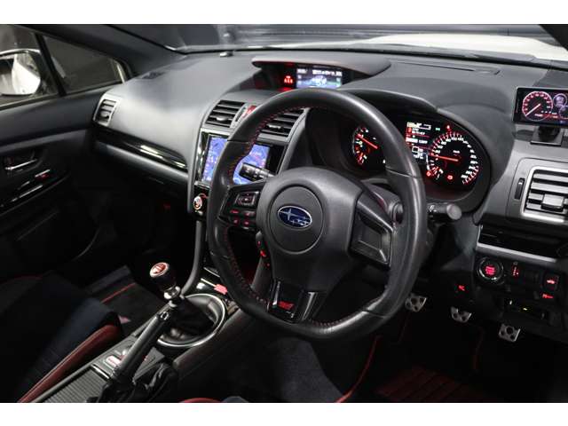 スバル ＷＲＸ　ＳＴＩ ＳＴＩ ２．０ ４ＷＤ H30年 (近畿) 99