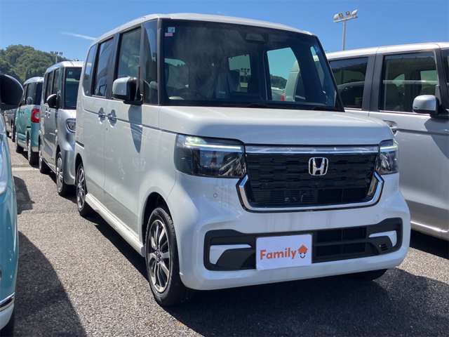 ホンダ Ｎ　ＢＯＸ カスタム ６６０ R8年 (東海) 99