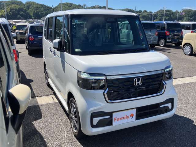 ホンダ Ｎ　ＢＯＸ カスタム ６６０ R8年 (東海) 99
