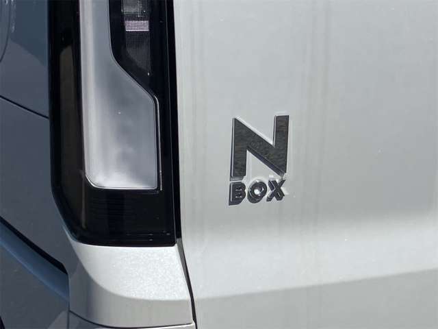 ホンダ Ｎ　ＢＯＸ カスタム ６６０ R8年 (東海) 99