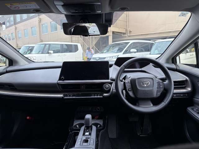 トヨタ プリウス ２．０ Ｚ R5年 (近畿) 99