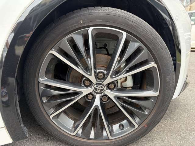 トヨタ プリウス ２．０ Ｚ R5年 (近畿) 99