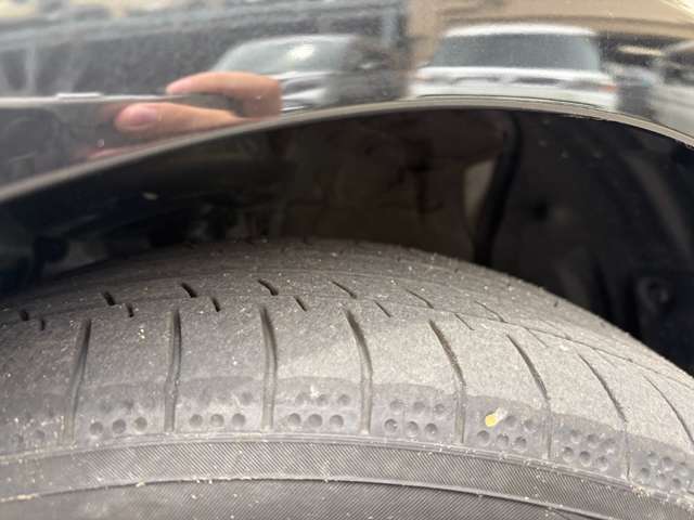トヨタ プリウス ２．０ Ｚ R5年 (近畿) 99