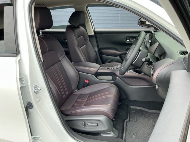 ホンダ ＺＲ－Ｖ ２．０ Ｅ：ＨＥＶ Ｚ R6年 (近畿) 99