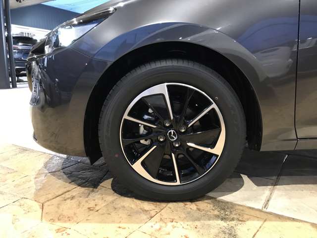マツダ ＭＡＺＤＡ２ １．５ １５スポルト プラス R8年 (関東) 99