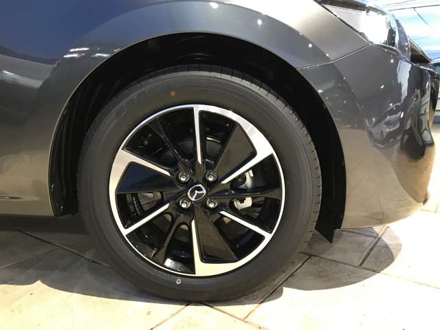 マツダ ＭＡＺＤＡ２ １．５ １５スポルト プラス R8年 (関東) 99