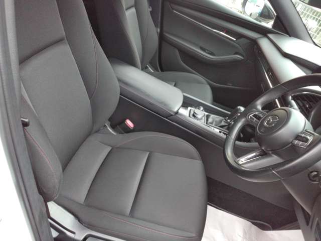 マツダ ＭＡＺＤＡ３　ファストバック １．５ １５Ｓ ブラックトーンエディション ４ＷＤ R4年 (関東) 99