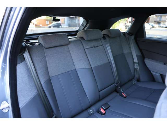 ランドローバー レンジローバーヴェラール ダイナミックＨＳＥ ２．０Ｌ Ｐ４００Ｅ ４ＷＤ R6年 (東海) 99