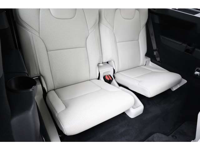 ボルボ ＸＣ９０ Ｔ８ ツインエンジン ＡＷＤ インスクリプション ４ＷＤ H28年 (東海) 99