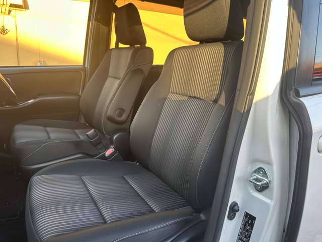トヨタ ヴォクシー ２．０ ＺＳ H30年 (関東) 99