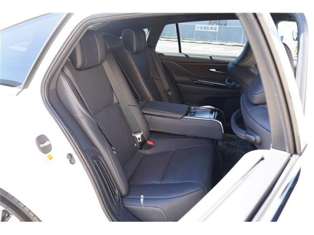 トヨタ クラウン ２．５ Ｚ ハイブリッド車 R6年 (中国) 99