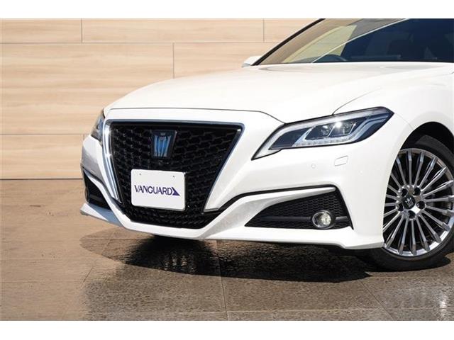 トヨタ クラウン　ハイブリッド ハイブリッド ２．５ Ｇ R3年 (中国) 99