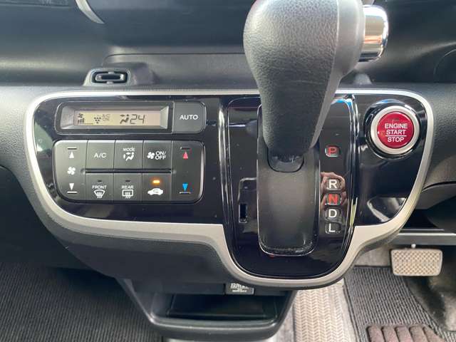 ホンダ Ｎ　ＢＯＸ ６６０ カスタムＧ ＳＳパッケージ H26年 () 99