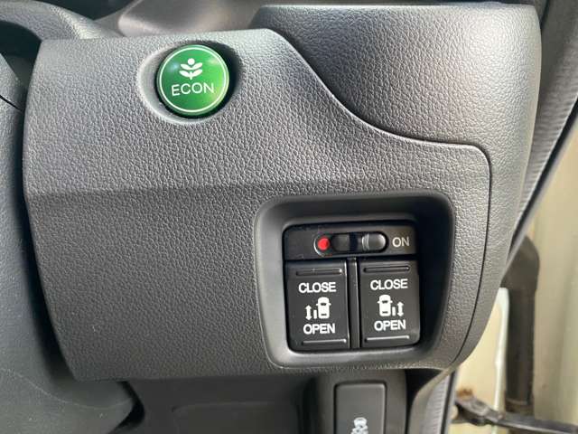 ホンダ Ｎ　ＢＯＸ ６６０ カスタムＧ ＳＳパッケージ H26年 () 99