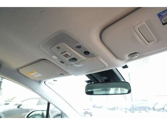 トヨタ プリウス １．８ Ｓ Ｅ－ＦＯＵＲ ４ＷＤ R1年 (関東) 99