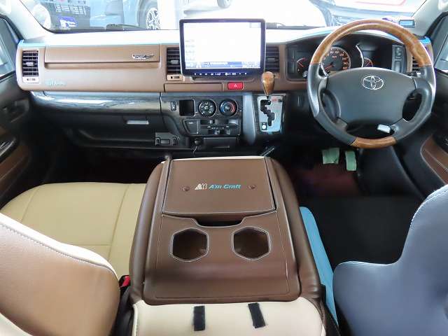トヨタ ハイエースバン キャンピングカー H23年 (関東) 99