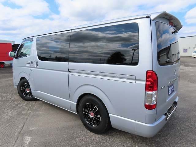 トヨタ ハイエースバン キャンピングカー H23年 (関東) 99