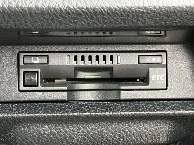 トヨタ ヴォクシー ２．０ ＺＳ 煌ＩＩ R2年 (関東) 99