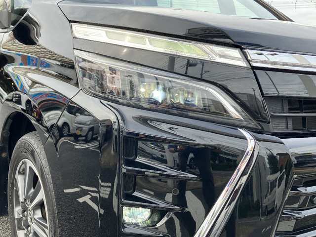 トヨタ ヴォクシー ２．０ ＺＳ 煌ＩＩ R2年 (関東) 99