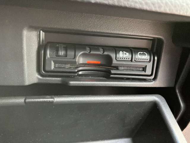 日産 セレナ ２．０ ２０Ｘ Ｖセレクション＋ＳＡＦＥＴＹ Ｓ－ＨＹＢＲＩＤ H27年 (関東) 99