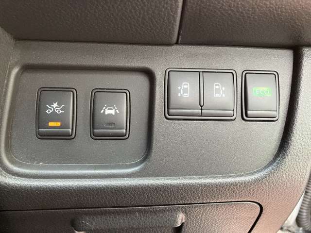 日産 セレナ ２．０ ２０Ｘ Ｖセレクション＋ＳＡＦＥＴＹ Ｓ－ＨＹＢＲＩＤ H27年 (関東) 99