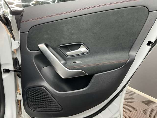 メルセデスベンツ ＣＬＡクラス ＣＬＡ１８０ ＡＭＧライン R2年 (関東) 99