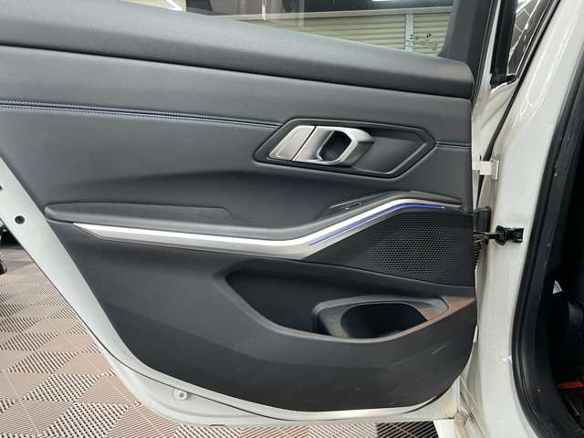 ＢＭＷ ３シリーズ ３２０ｉ　Ｍスポーツ R1年 (関東) 99