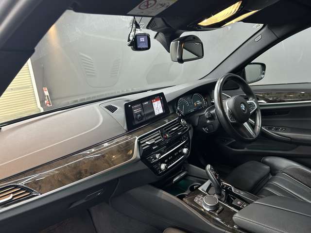ＢＭＷ ５シリーズ ５２３Ｄ Ｍスポーツ ディーゼルターボ H29年 (関東) 99