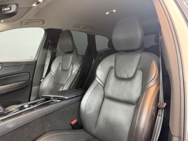 ボルボ ＸＣ６０ Ｄ４ ＡＷＤ インスクリプション ディーゼルターボ ４ＷＤ H30年 (関東) 99