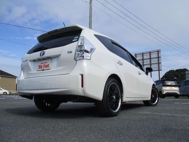 トヨタ プリウスΑ １．８ Ｇ チューン ブラック H25年 (関東) 99