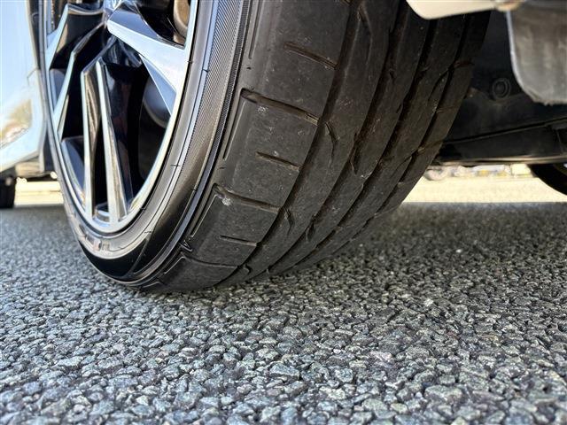 トヨタ プリウスΑ １．８ Ｓ ツーリングセレクション ＧＲスポーツ R2年 (九州・沖縄) 99