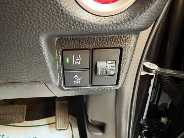 ホンダ Ｎ　ＢＯＸ カスタム ６６０ Ｌ ４ＷＤ R4年 (甲信越・北陸) 99