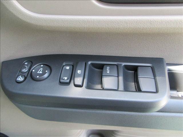 ホンダ Ｎ　ＢＯＸ ジョイ ６６０ ２トーン ４ＷＤ R8年 (東北) 99