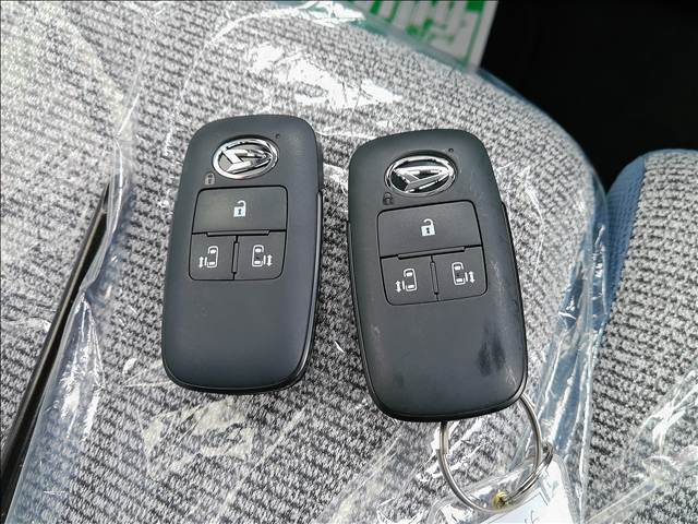 ダイハツ ムーヴ　キャンバス ＊＊ストライプス Ｘ R8年 () 99