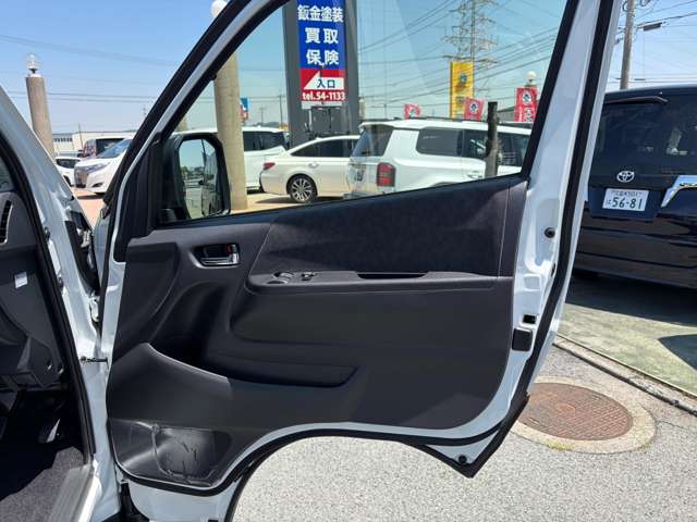 トヨタ ハイエースワゴン ２．７ ＧＬ ロング ミドルルーフ R8年 (九州・沖縄) 99