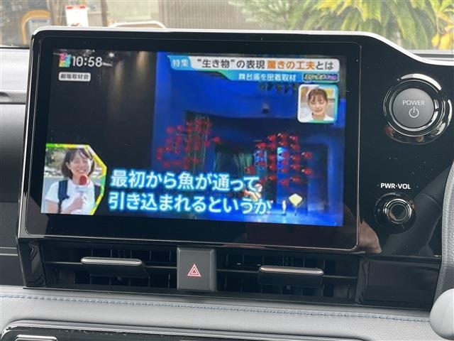 トヨタ ヴォクシー １．８ ハイブリッド Ｓ－Ｚ R8年 (九州・沖縄) 99