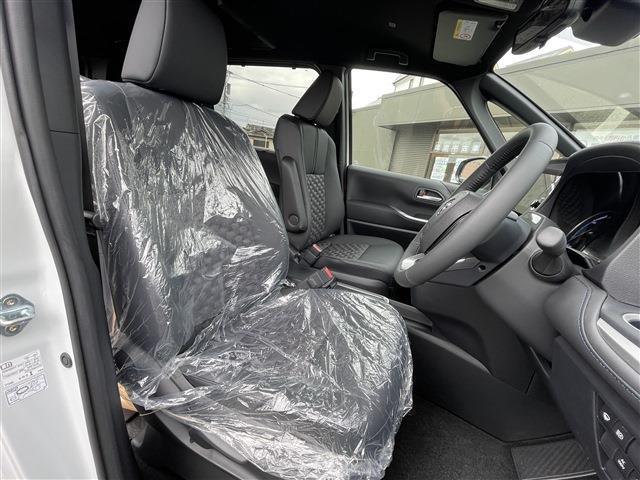 トヨタ ヴォクシー １．８ ハイブリッド Ｓ－Ｚ R8年 (九州・沖縄) 99
