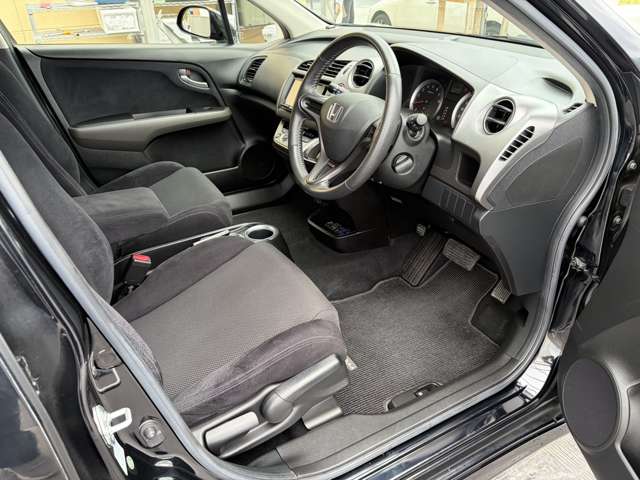 ホンダ ストリーム ２．０ ＲＳＺ H19年 (近畿) 99