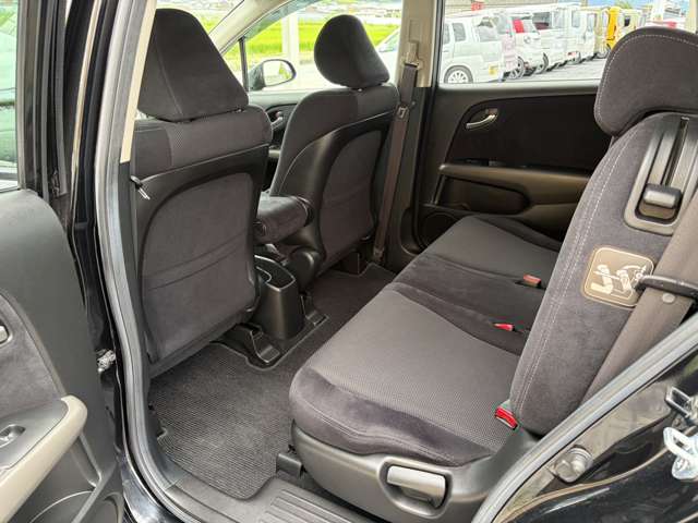 ホンダ ストリーム ２．０ ＲＳＺ H19年 (近畿) 99